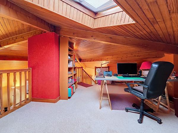 Grande maison familiale 6 pièces avec piscine et vue exceptionnelle à Péchabou
