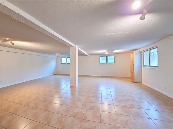 Grande maison familiale 6 pièces avec piscine et vue exceptionnelle à Péchabou