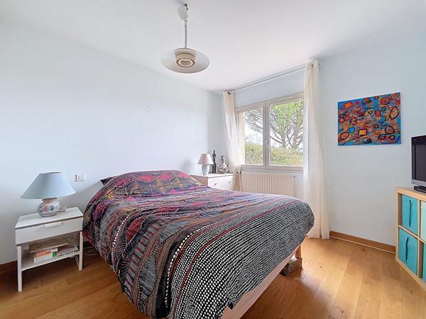 Grande maison familiale 6 pièces avec piscine et vue exceptionnelle à Péchabou