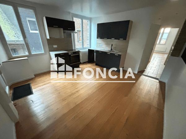 Location Appartement 3 pièces 47.5 m² - 24 A RUE DE LA REPUBLIQUE Chateau Renault 37110