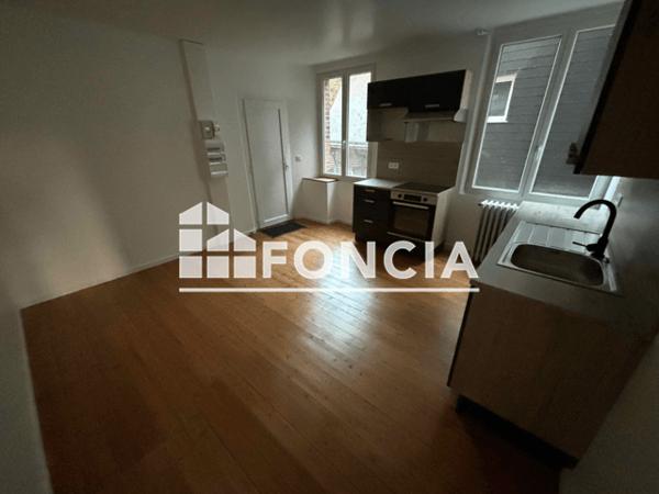 Location Appartement 3 pièces 47.5 m² - 24 A RUE DE LA REPUBLIQUE Chateau Renault 37110