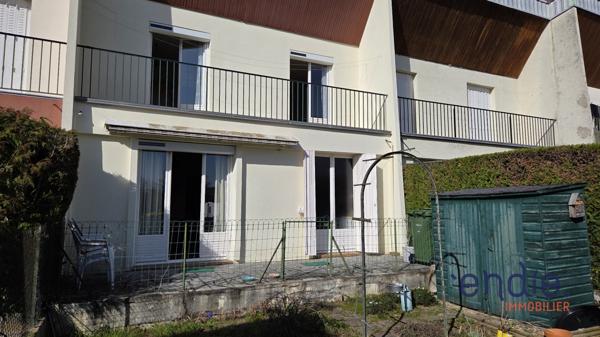 YZEURE Maison mitoyenne avec jardinet