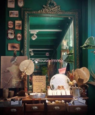 Commerce à vendre 3 pièces de 120 m²