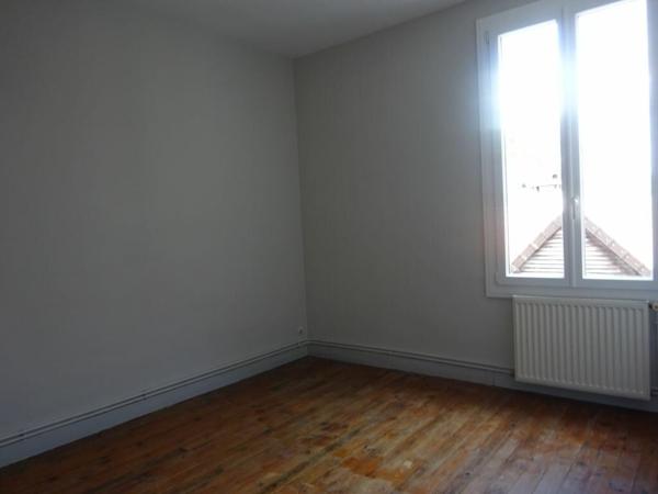 Maison à louer    4 pièces •  Ressons-sur-Matz