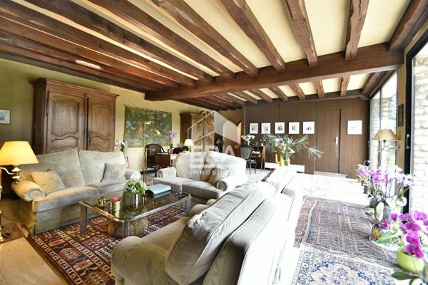 TRÈS BELLE PROPRIÉTÉ ANCIENNE AU CALME