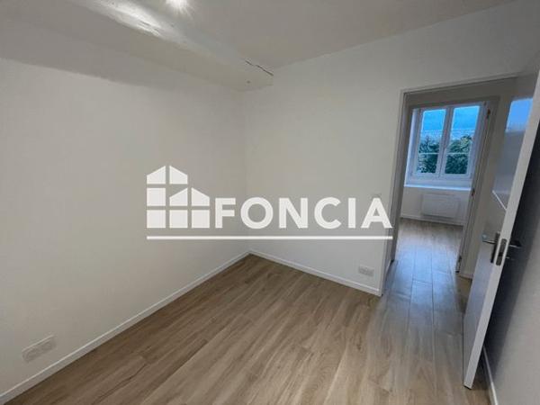 Location Appartement 2 pièces 40.5 m² - 48 BIS AVENUE DE PARIS Etampes 91150