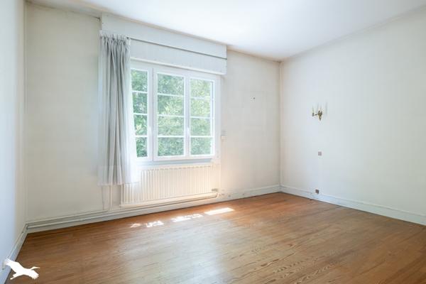 Maison à vendre 223 650 € Saintes 4 p 105 m² DPE F