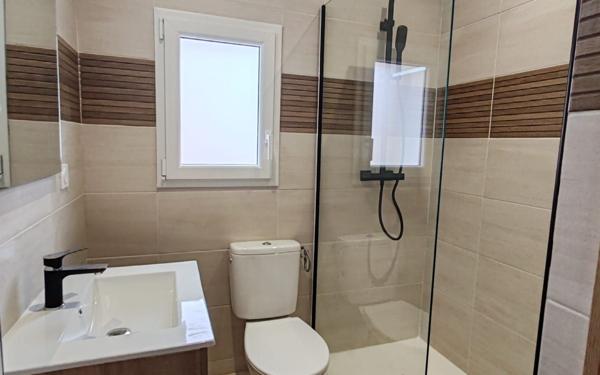 Maison à louer    3 pièces •  Pinet