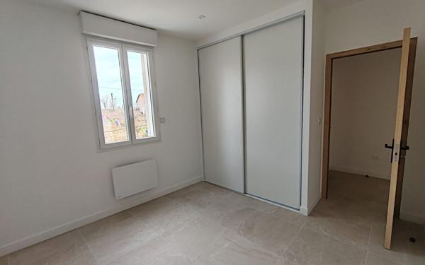 Maison à louer    3 pièces •  Pinet