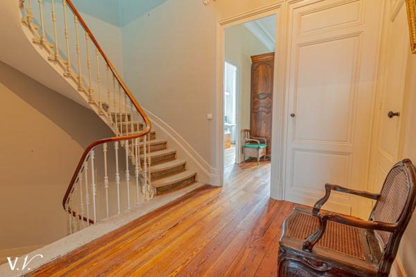 Maison à vendre 1 365 000 € Bordeaux 10 p 240 m² DPE C