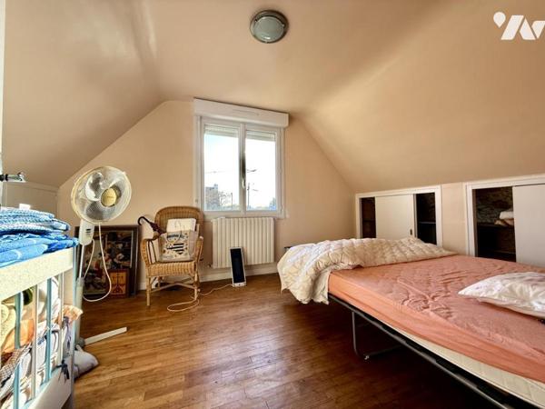 PEAULE : Maison à rénover proche du centre 