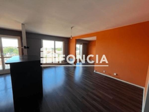 Location Appartement 4 pièces 83.16 m² - 85-95 RUE DE PARIS Angouleme 16000