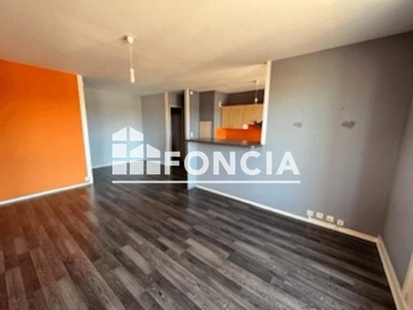 Location Appartement 4 pièces 83.16 m² - 85-95 RUE DE PARIS Angouleme 16000