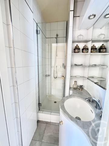 Appartement à vendre  4 pièces - 113 m 2   PARIS  - 75016
