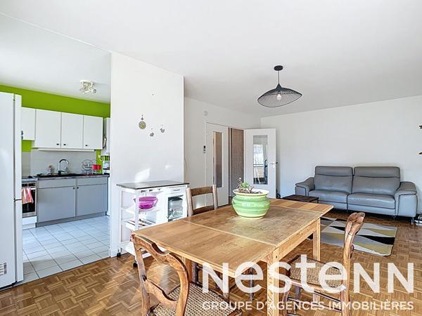 NEUVILLE SUR SAONE - APPARTEMENT T2 62 M² AU CALME VUE ARBOREE AVEC CAVE ET GARAGE PROCHE DES COMMERCES