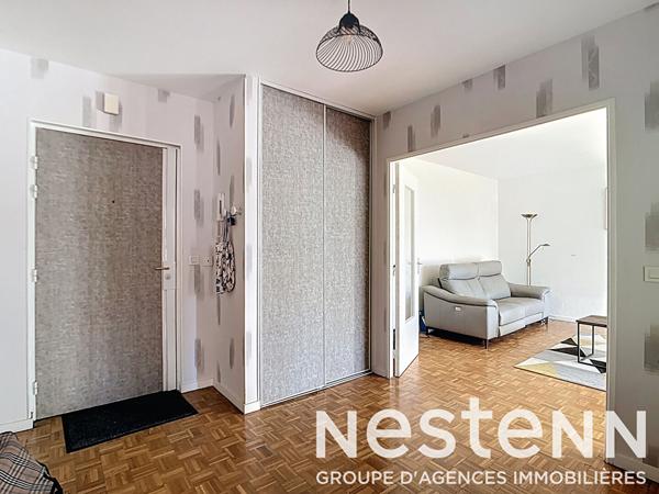 NEUVILLE SUR SAONE - APPARTEMENT T2 62 M² AU CALME VUE ARBOREE AVEC CAVE ET GARAGE PROCHE DES COMMERCES