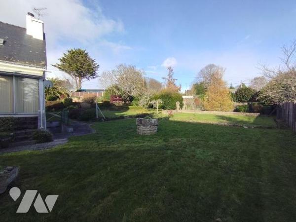 QUARTIER DU ZABRENN A L'ENTRÉE DE QUIMPERLÉ pour cette maison de 61 m² env. bâtie sur un sous s...