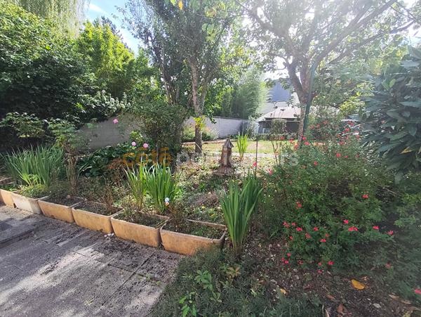 Vente
                Maison88,38 m² - 5 Pièces -
                    MEZIDON VALLEE D AUGE (14270)