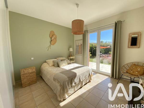 Maison à vendre 6 pièces 158 m² Eyguières