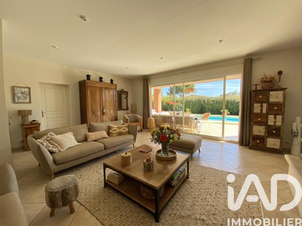 Maison à vendre 6 pièces 158 m² Eyguières
