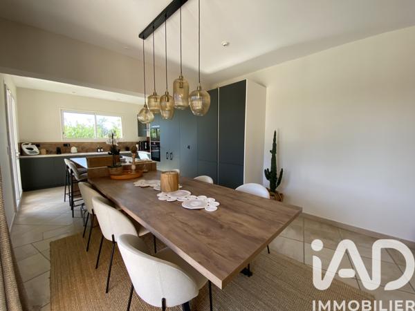 Maison à vendre 6 pièces 158 m² Eyguières