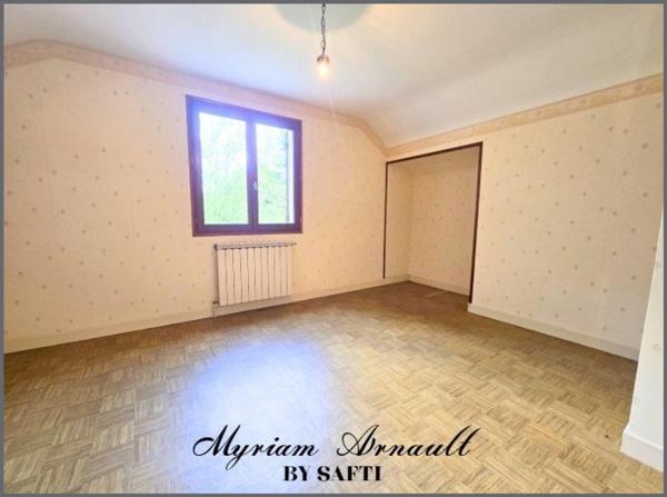 Maison 3 chambres garage sur terrain de 2721 m²