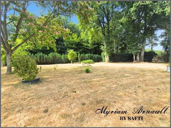 Maison 3 chambres garage sur terrain de 2721 m²