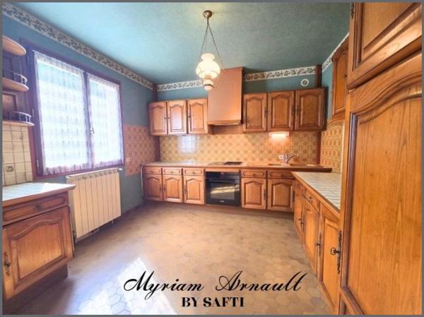 Maison 3 chambres garage sur terrain de 2721 m²