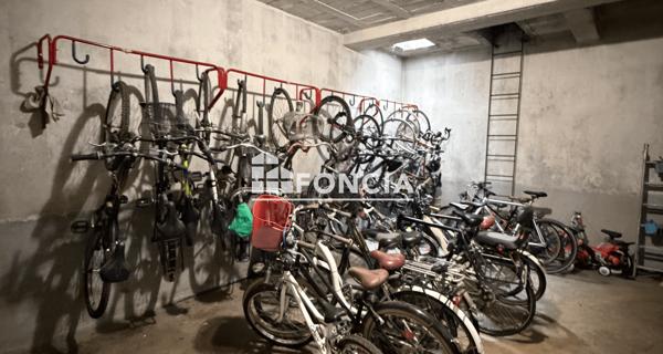 À vendre Appartement 3 pièces 71.24 m² - Paris 75011