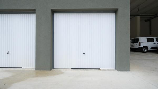 A louer - Box fermé - Bastia Sud