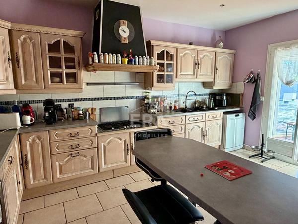 Maison à vendre à LE LUC - 5 pièces avec piscine et double garage