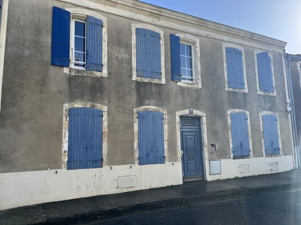 Maison à vendre 200 784 € Marennes 8 p 251 m² DPE C