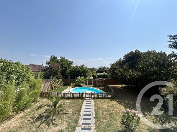 Maison à vendre  6 pièces - 134,69 m 2   PAU  - 64