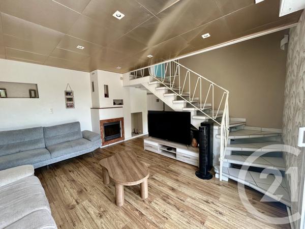 Maison à vendre  6 pièces - 134,69 m 2   PAU  - 64