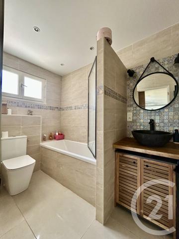 Maison à vendre  6 pièces - 134,69 m 2   PAU  - 64