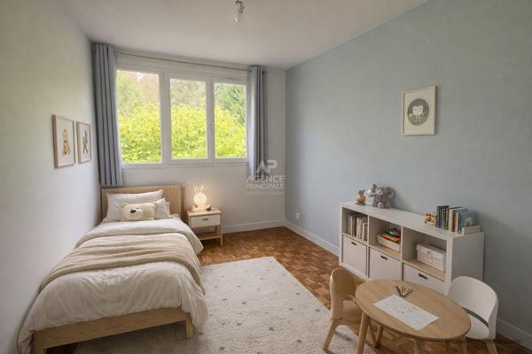 SEVRES BRANCAS - APPARTEMENT 3 CHAMBRES €449 000 ** - Référence 511-S