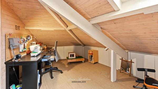 Maison familiale avec grand jardin et garage