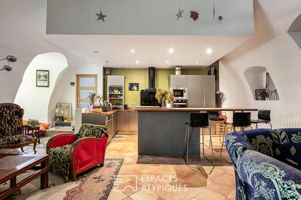 Ancien atelier réhabilité et ses galeries à Toulouse