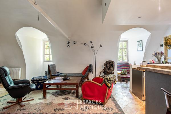 Ancien atelier réhabilité et ses galeries à Toulouse