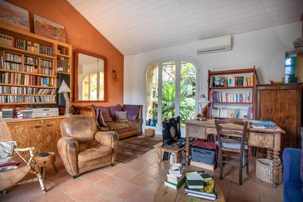 Bormes-les-Mimosas (83230) Maison de charme 120 m² – 4 chambres – Jardin en restanques piscinable