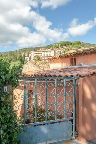 Bormes-les-Mimosas (83230) Maison de charme 120 m² – 4 chambres – Jardin en restanques piscinable