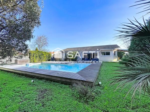 Belle contemporaine de plain pied avec piscine