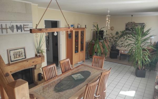 Appartement à vendre    6 pièces • 118 m2 Avrillé