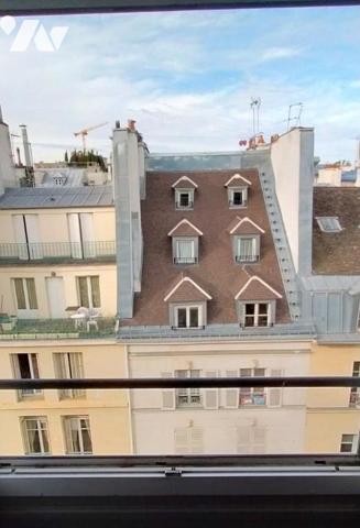 Île Saint-Louis Studio 20m² au dernier étage vue Seine
