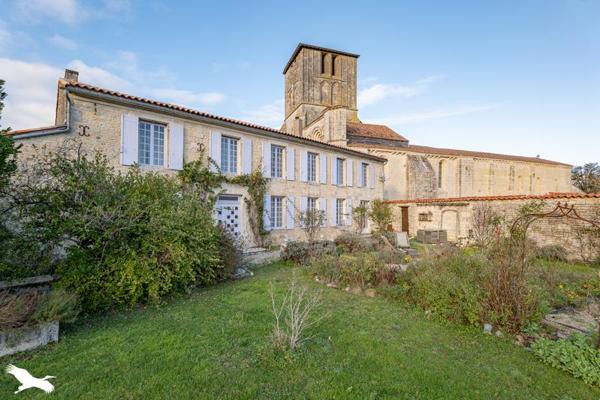 Maison à vendre |  Beauvais-sur-Matha |  7 pièces | 230 m²