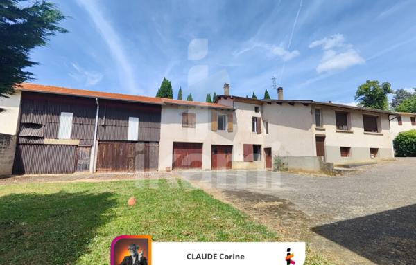 Bien à réhabiliter avec dépendances et terrain constructible