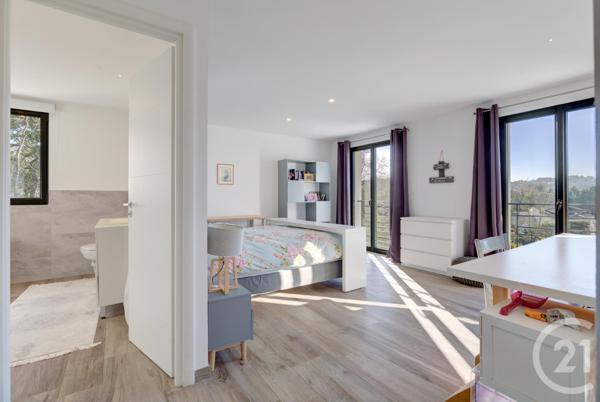 Maison à vendre  5 pièces - 223 m2 CHATEAUNEUF GRASSE - 06