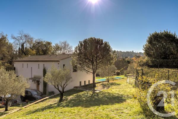 Maison à vendre  5 pièces - 223 m2 CHATEAUNEUF GRASSE - 06