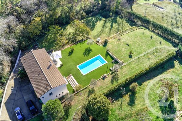 Maison à vendre  5 pièces - 223 m2 CHATEAUNEUF GRASSE - 06
