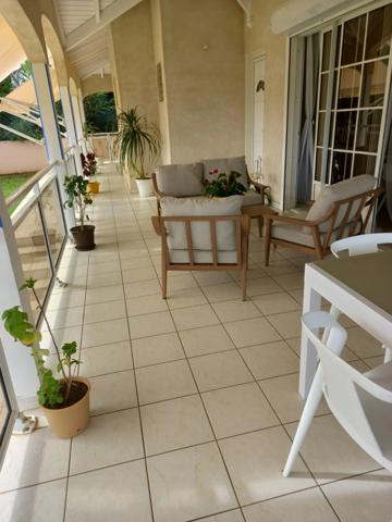 Maison à vendre 4 pièces SAINTE ROSE (971)